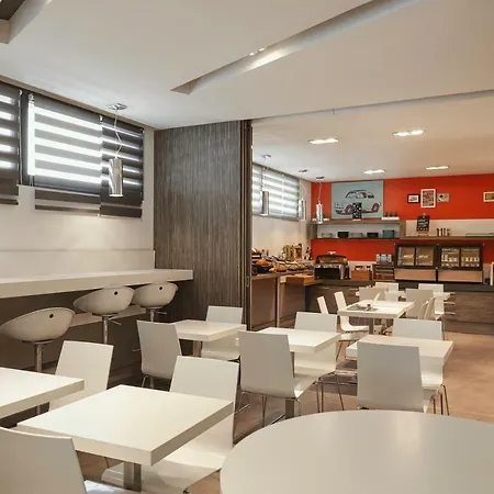 马赛旧港阿德吉奥公寓式酒店 公寓式酒店
