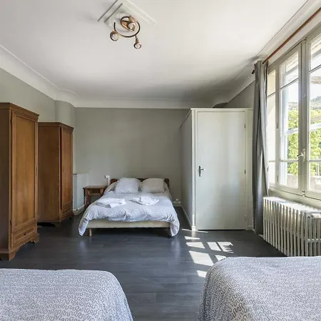 Hotel Du Rocher 2*