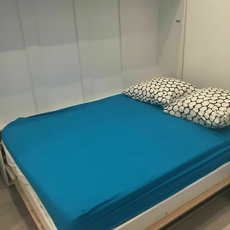 Appart. Design V.p - Anvers Daire *