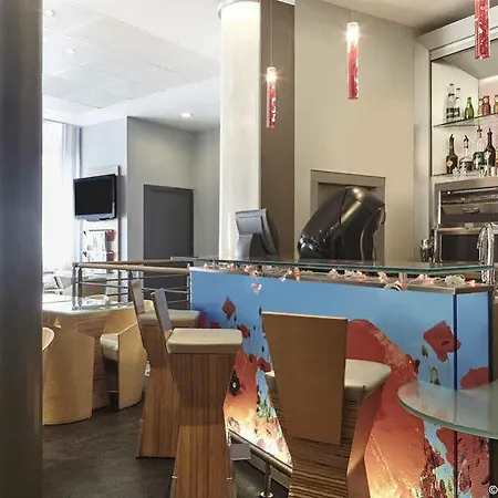 马赛中心老港宜必思酒店 酒店 马赛