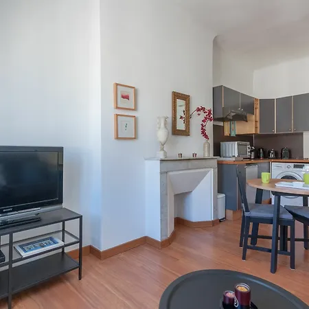 Apartment Sylvabelle - T2 Cosy - Prefecture - Immeuble Haussmanien *