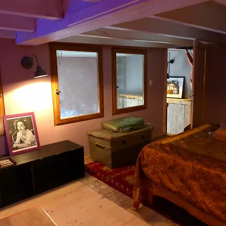 Hotel Meublee Larguez Les Ames Art Marseille