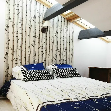 Hotel Meublee Larguez Les Ames Art