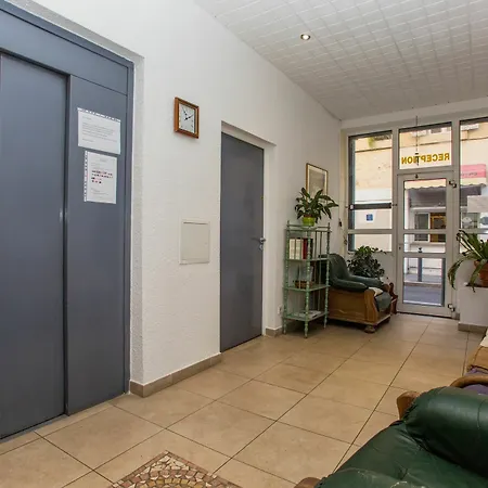 Meublee Services Appartement *