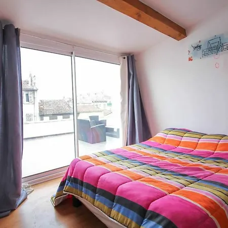With 2 Bedrooms In Marseille, With Terrace And Wifi - 5 Km F *