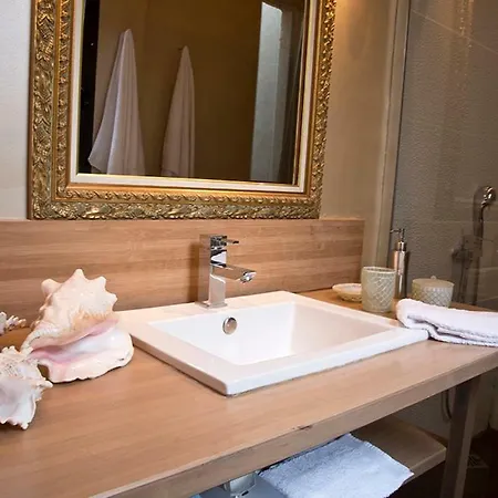 Bed & Breakfast Les De L'abbaye