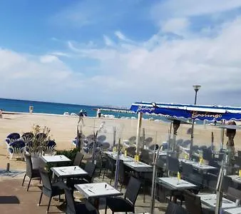 **** Roy D Espagne, Up To 7 People, View In Safe **** * Marseille