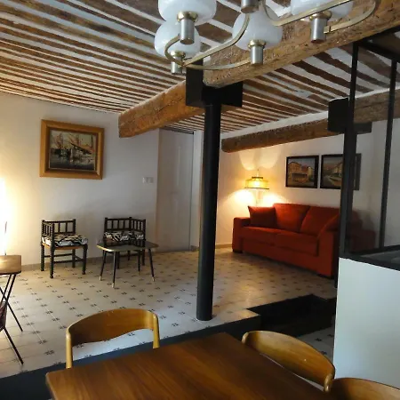 Apartment La Maison Des Augustines *
