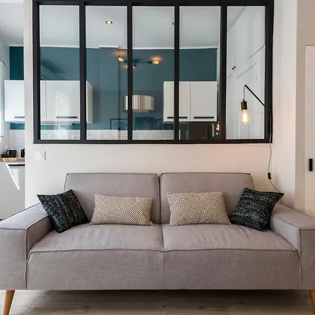 Confortable Prado Castellane Апартаменты *