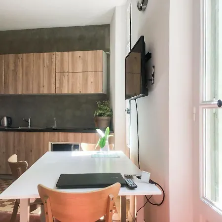 Your In Marseille*** Apartman