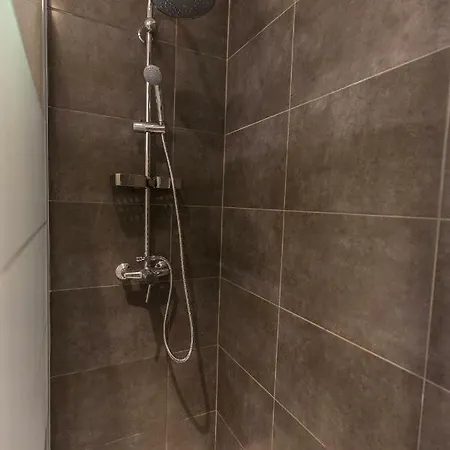 Spacieux Logement Au Coeur De Centre *