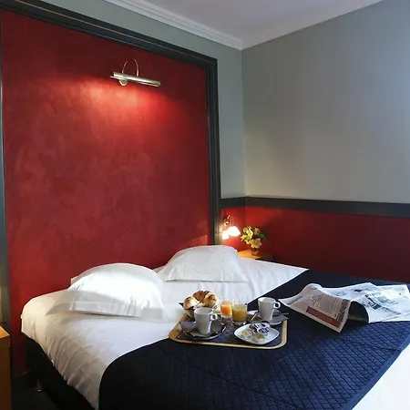Adonis Vieux Port – Du Palais Marselha