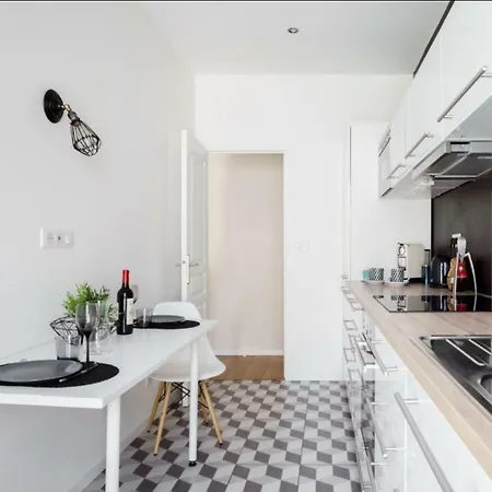 Apartment Cosy Rue Paradis *