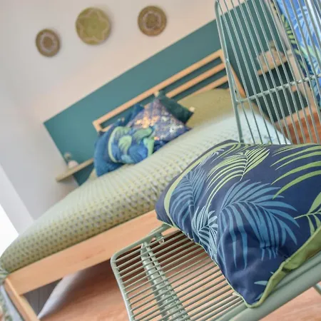 Le Voltaire Apartment