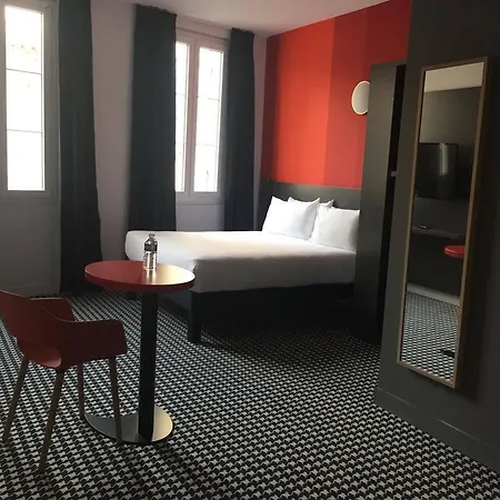 Hotel Ibis Styles Vieux Port 3*
