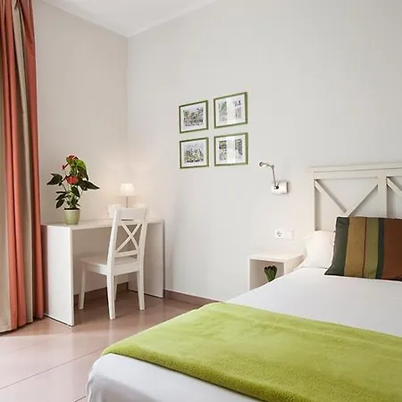 Apartment Golden Tulip Airport