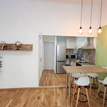 Joli T2 Proche Vieux-port, Terrasses Du Port Et Metro Joliette Apartment *