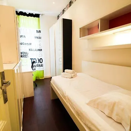 Apartmán Grand Pour 4 Personnes/ Cours Lieutaud