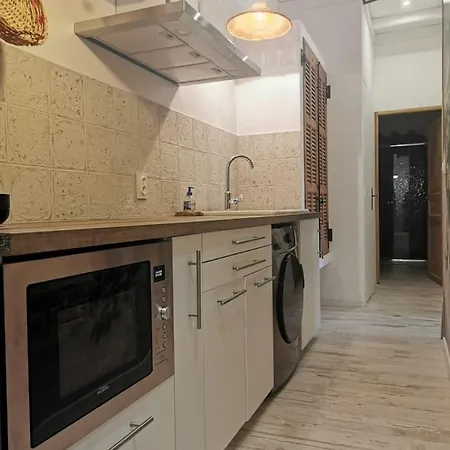 Jardin Vieux Port Panier Гостевой дом Марсель