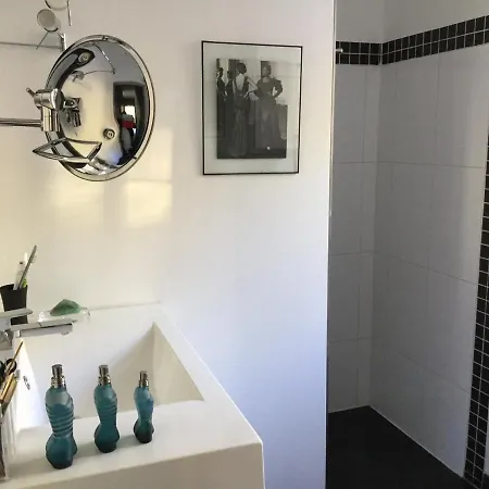 1 Personne Avec Terrasse Centre 3 Nuits Min , Femme Uniquement Homestay
