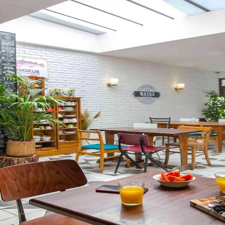 Hotel Greet Centre Saint Charles 2*