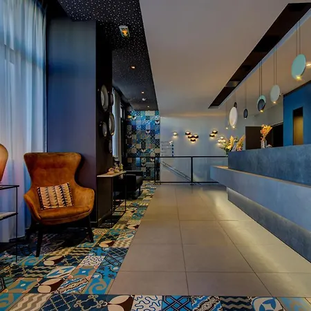 Hotel Alex &