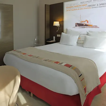 Western La Joliette Hotel 4*