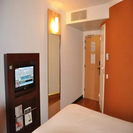 Hotel Ibis Centre Euromed