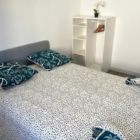 Les Jardins Marseillais 3 - 4 Personnes - Plages Calanques- Stade Velodrome - Hopital La Timone Marseille