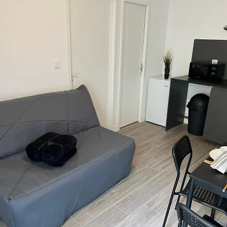 Apartment Les Jardins Marseillais 3 - 4 Personnes - Plages Calanques- Stade Velodrome - Hopital La Timone *