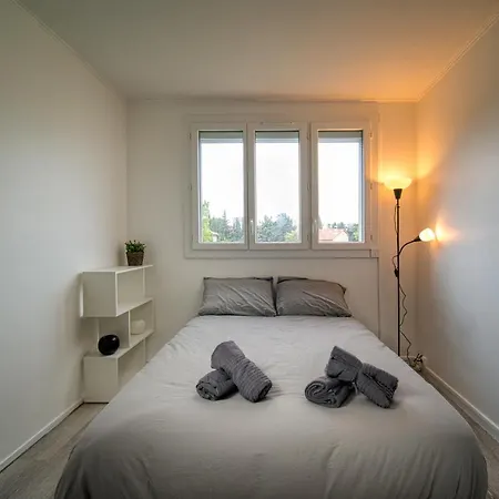 Apartament Equipe Parking Balcon 2