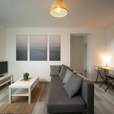 Apartament Equipe Parking Balcon 2 *