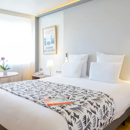 Mercure Centre Prado Vélodrome Hotel 4*