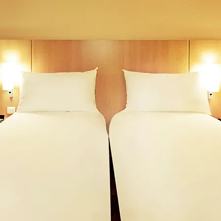 Hotel La Valentine Porte D'aubagne 3*
