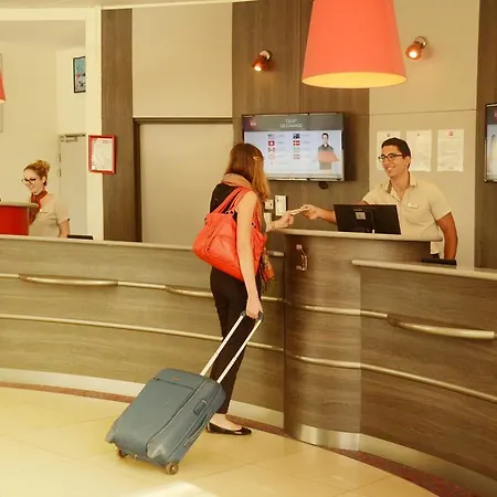 Ibis Centre Euromed 3*