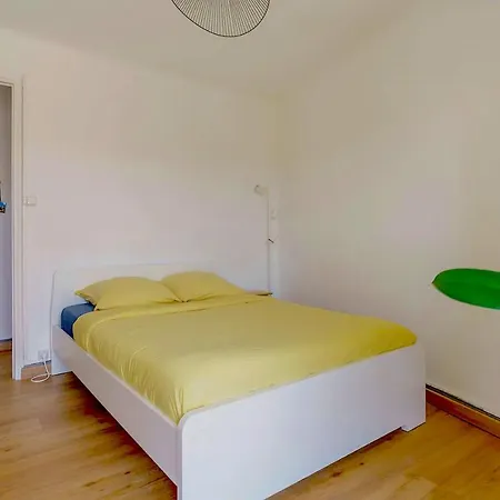Appartement Entièrement Rénové, Ensoleillé, à 3mn De La Gare St Charles, Avec La Vue Sur Notre-dame De La Garde *