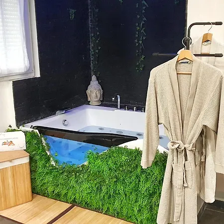 Jacuzzi Privatif Des Catalans