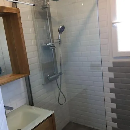 Apartment St Velodrome 3 Parking 8 Couchages Neuf Marseille
