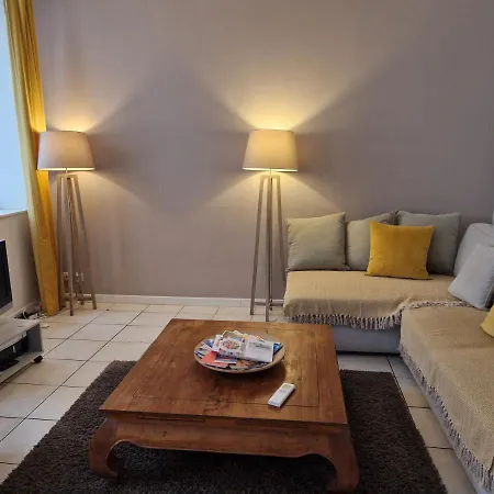 Appartamento 2 Pièces Dans Le Centre Avec Petite Terrasse 3*** *