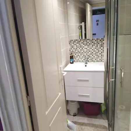 Apartment Ideal Pour Deux Voyageurs Sur Marseille