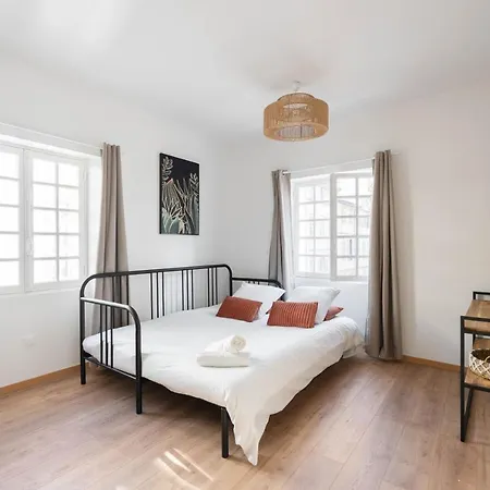 Les Petits Pavillons Standing 1 4 Pers Clim Vieux-port Apartment *