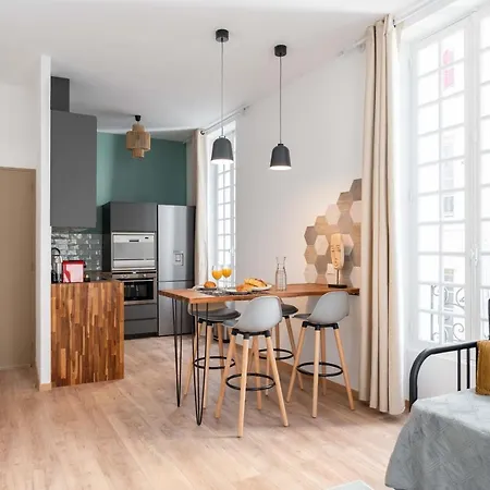 Les Petits Pavillons Standing 1 4 Pers Clim Vieux-port Apartment Marseille