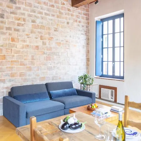 Apartment Sunny Stylish Spacious Loft In Old-port