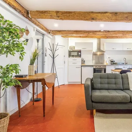 Charming 42m Near The Old Port Apartment