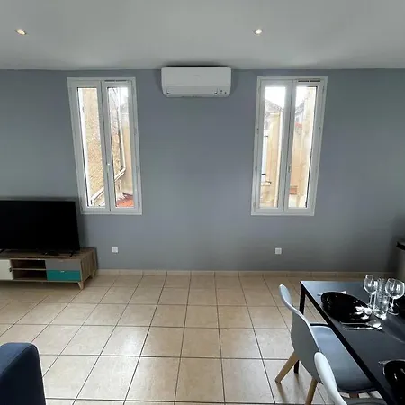 T2 Pour 3 Personnes Apartamento Marselha