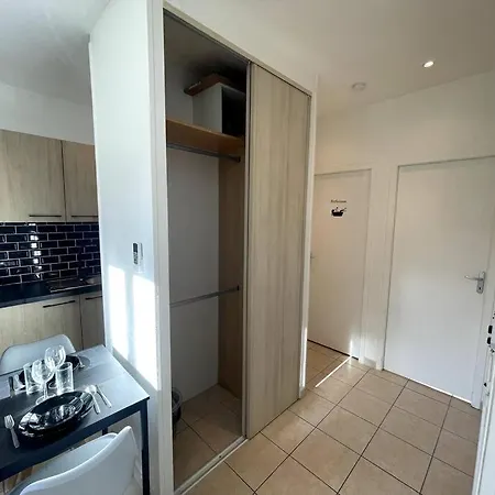 T2 Pour 3 Personnes Apartamento Marselha