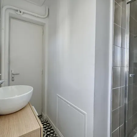 Nocnoc - Le Colisee Apartment *