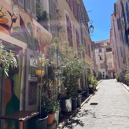 Apartment Le Panier De Blanche Marseille