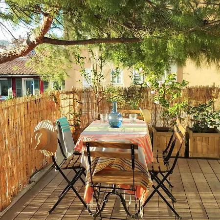 Little House With A Large Roof Garden In The Center Maison d'hôtes *