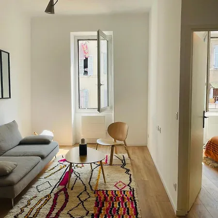 Marseille, Bel A La Belle De Mai Appartement